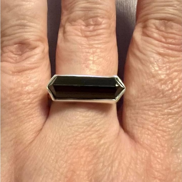 *SOLD LOCALLY* Sterling Silver Black Tourmaline Point Ring - Picture 4 of 5